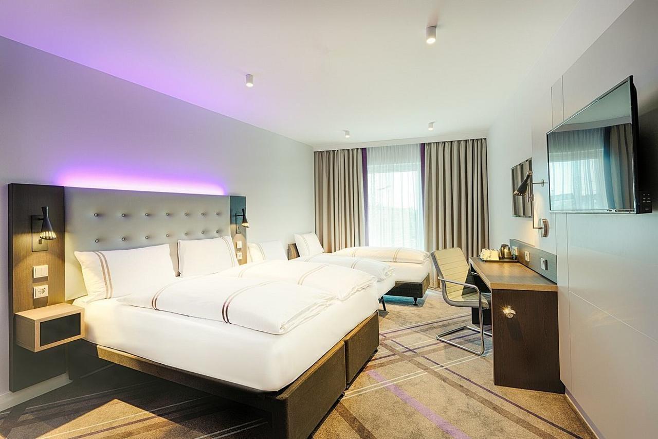Premier Inn Duesseldorf City Friedrichstadt Екстер'єр фото