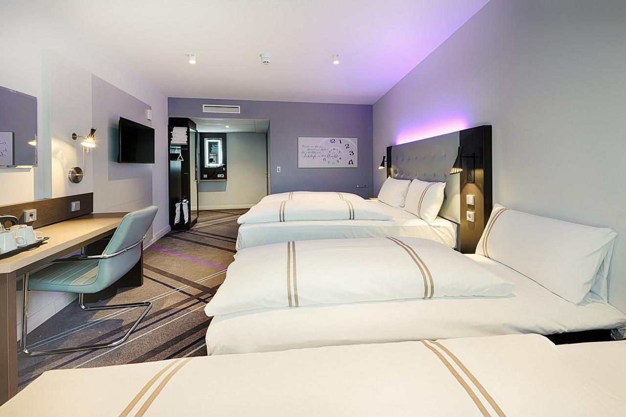 Premier Inn Duesseldorf City Friedrichstadt Екстер'єр фото