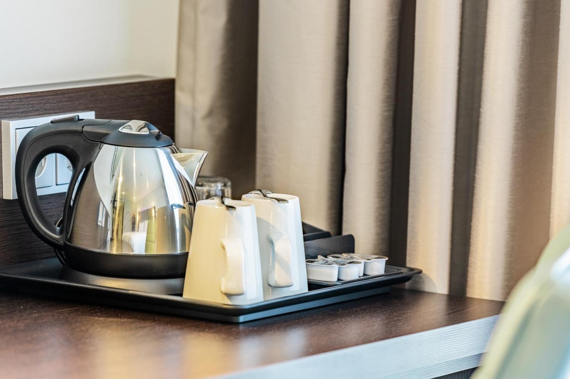 Premier Inn Duesseldorf City Friedrichstadt Екстер'єр фото
